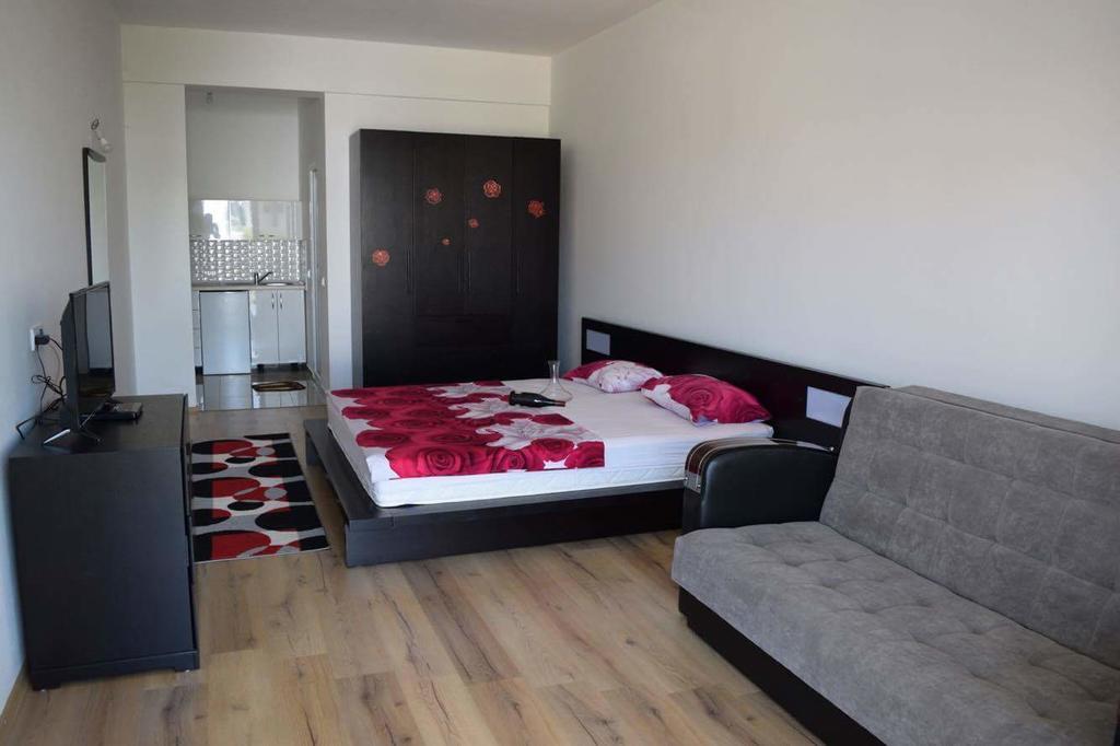 Leli Apartments Ulcinj Esterno foto