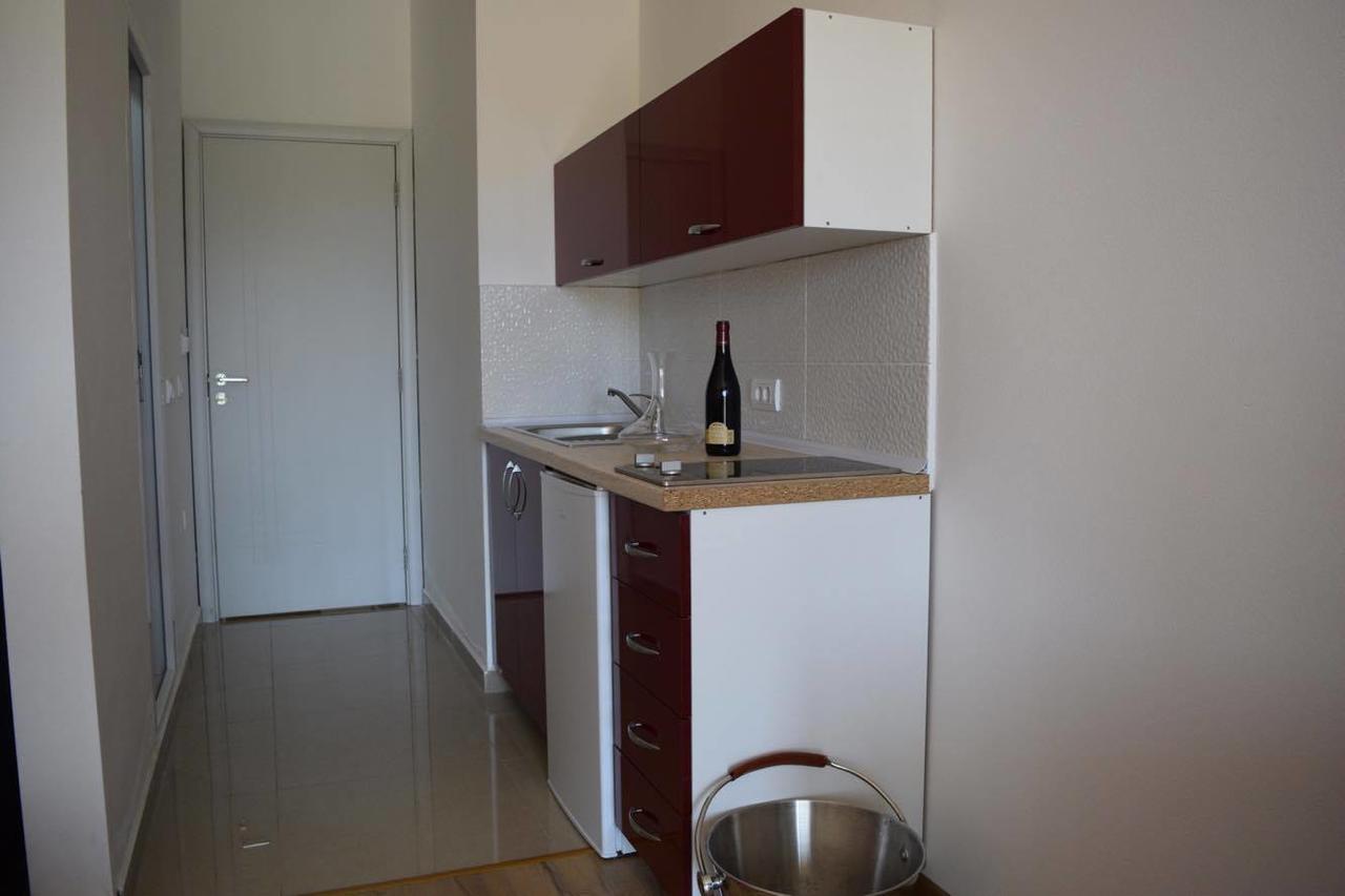 Leli Apartments Ulcinj Esterno foto